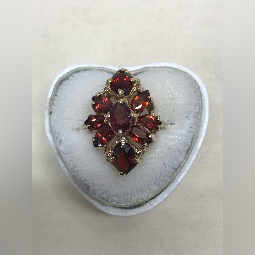 10K Yellow Gold Garnet Cluster Ring Size 5.25